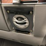 Mercedes SL R107 Lautsprecher einbauen