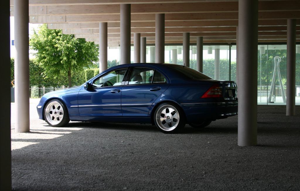 Mercedes C-Klasse W203 Limousine - Car & Audio GmbH